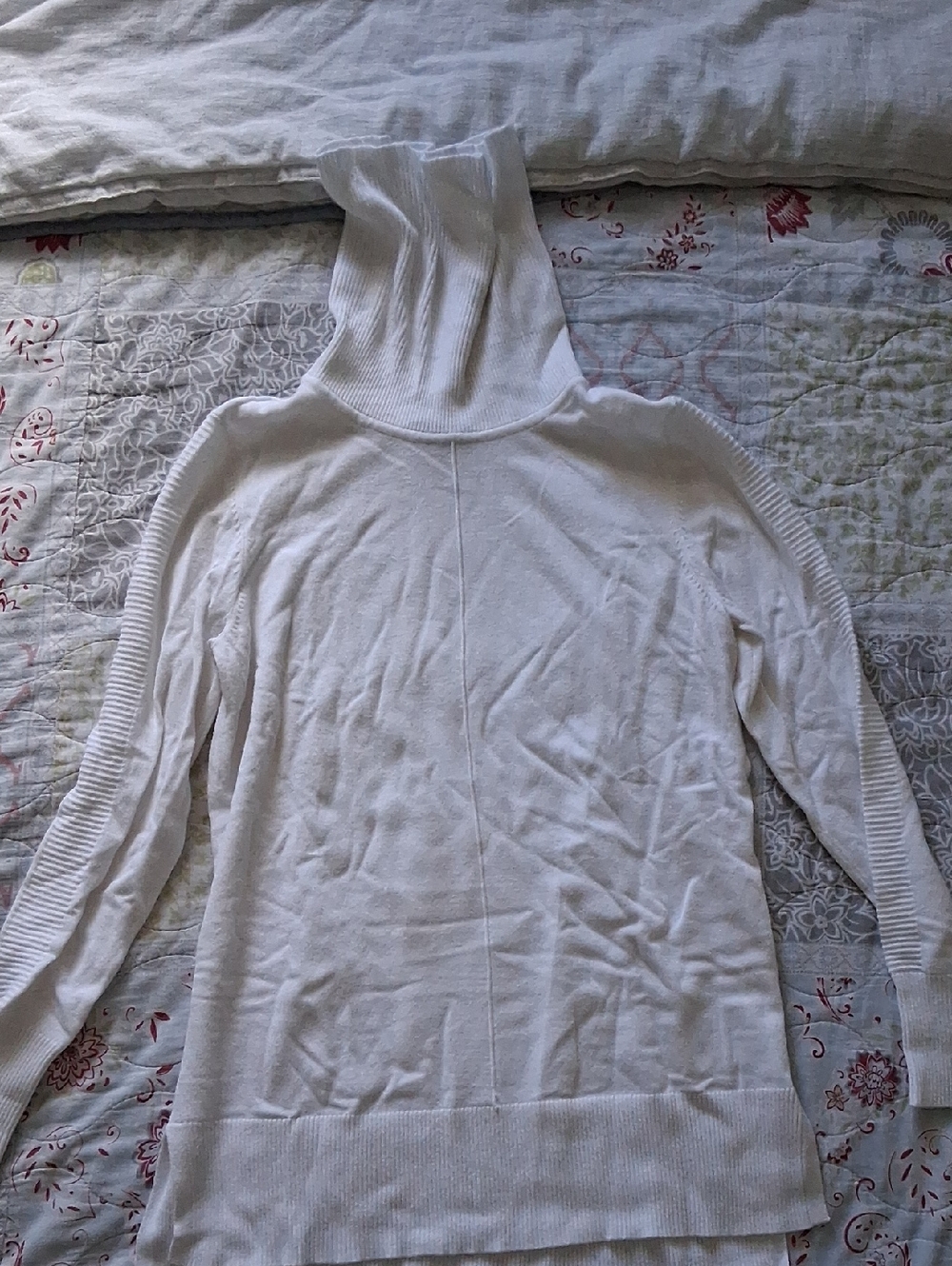 Tribal White Ribbed Turtleneck
